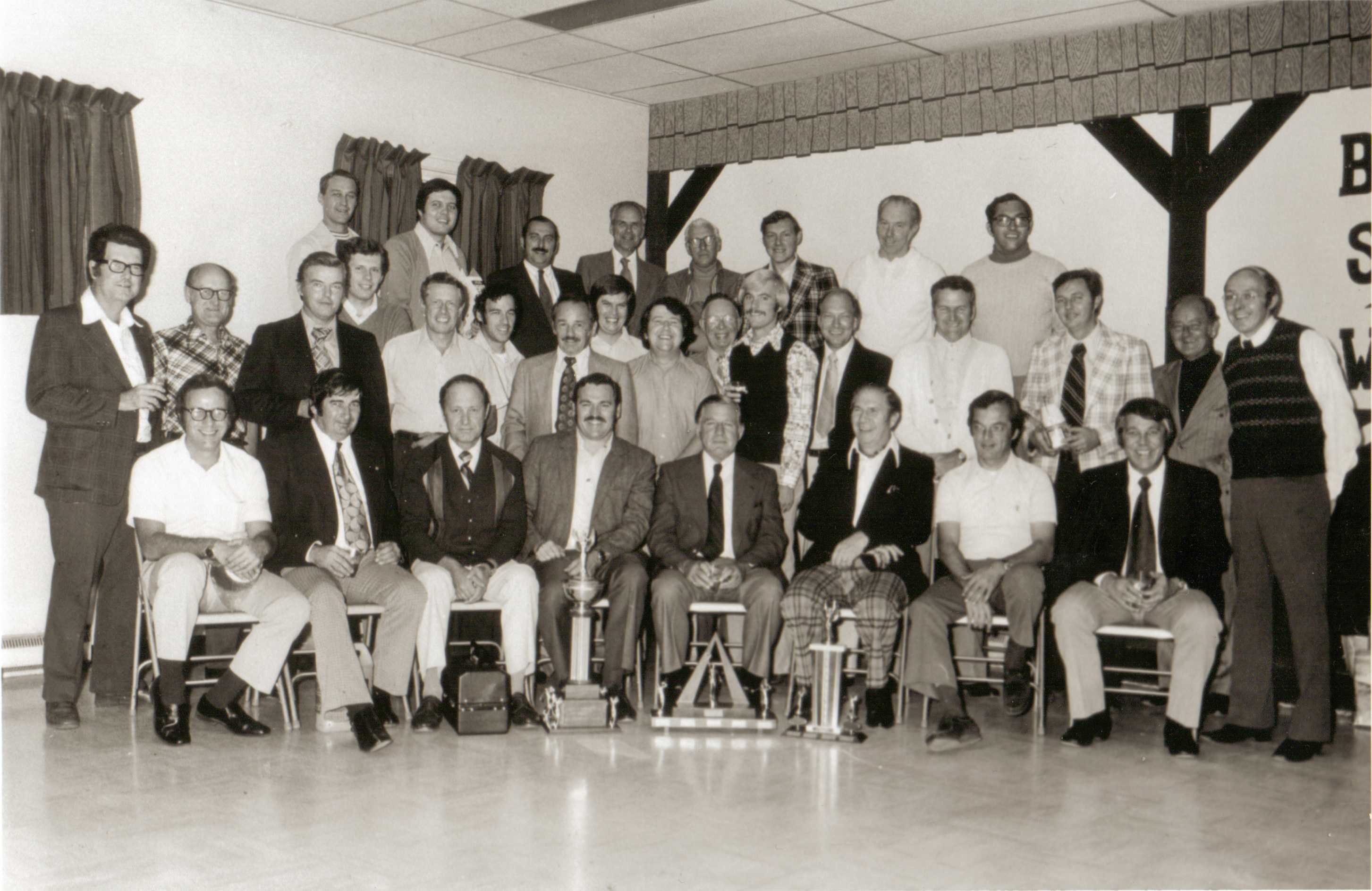 {short description of image}